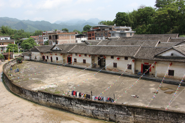 贺州江氏客家围屋